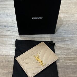 Saint Laurent Cassandre Matelasse Card Case in Grain De Poudre - Dark Beige